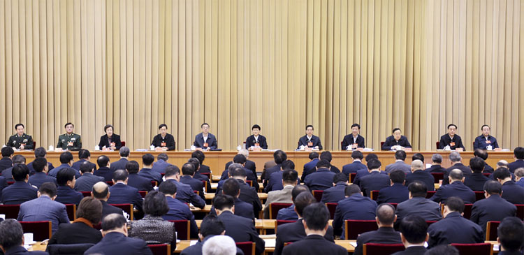 中央政法会议，坚决打击电诈黄赌毒，一抓到底